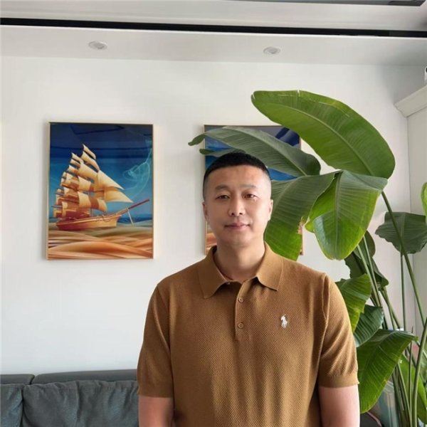 启运操盘 张亮麻辣烫加盟业主段连君：从锄头到汤勺，一场改写命运的餐饮跨界