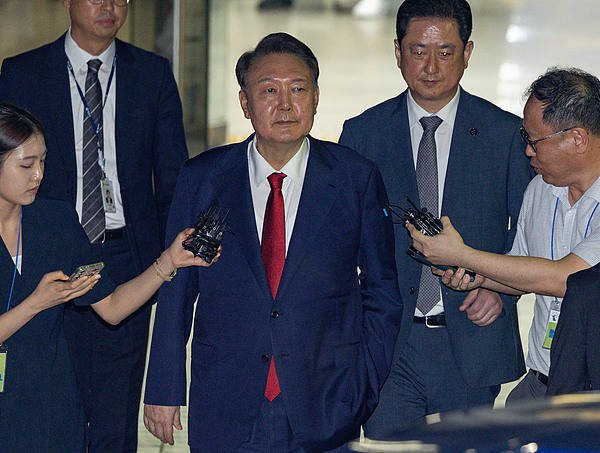 赢盈配资 拘留期还剩3天 韩国检方再对尹锡悦采取强制到案措施